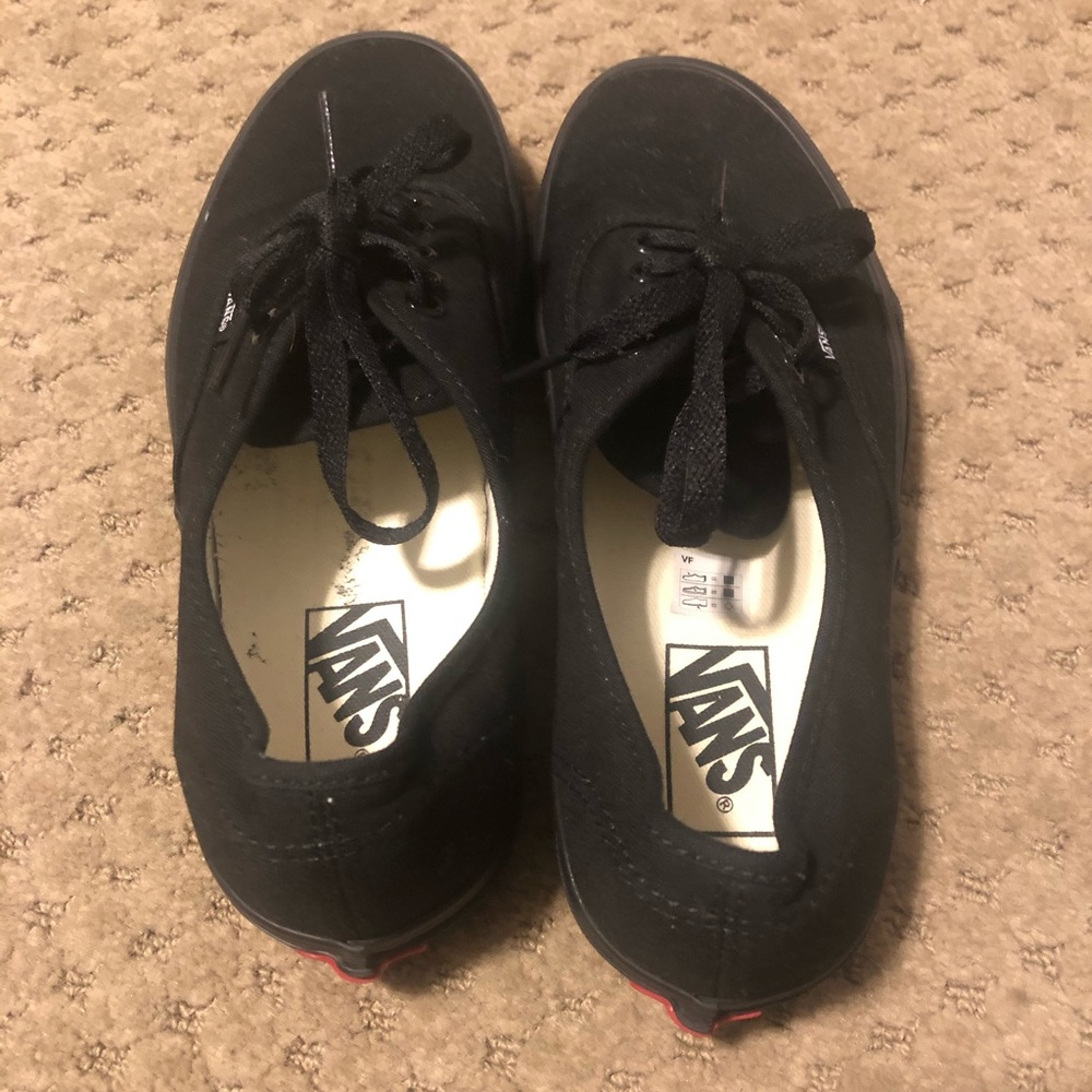 all black vans